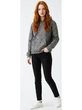 Comfrt Airplane Mode Travel Hoodie Color Panther Size L New In Bag MSRP $140